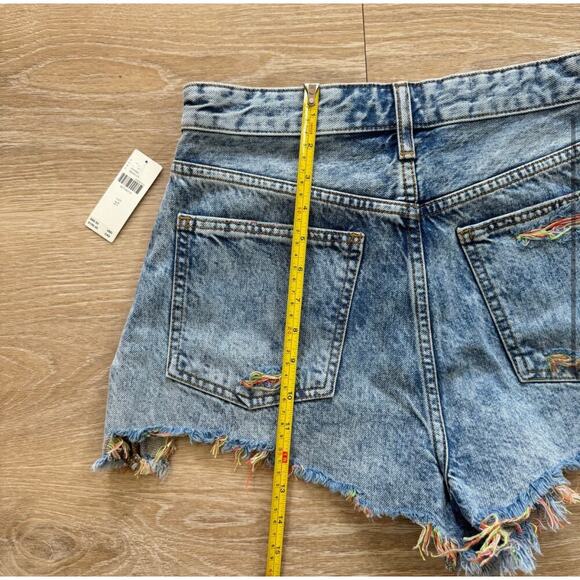 Pilcro Jean Shorts - Size 27 - Picture 4 of 10